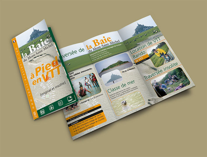 dépliant trois volets